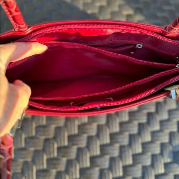 Red Women’s Shoulder Bag Snake Like Print - Picture 8 of 8